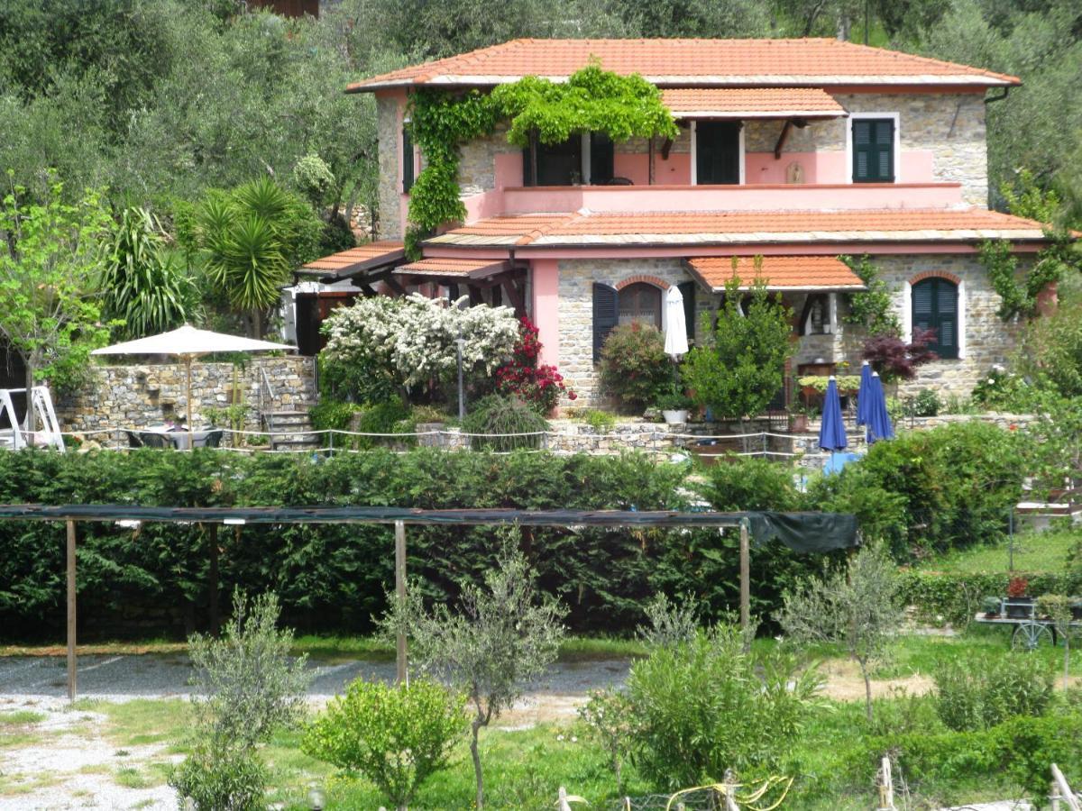 Villa Agriturismo La Vigna Chiusanico Exterior foto